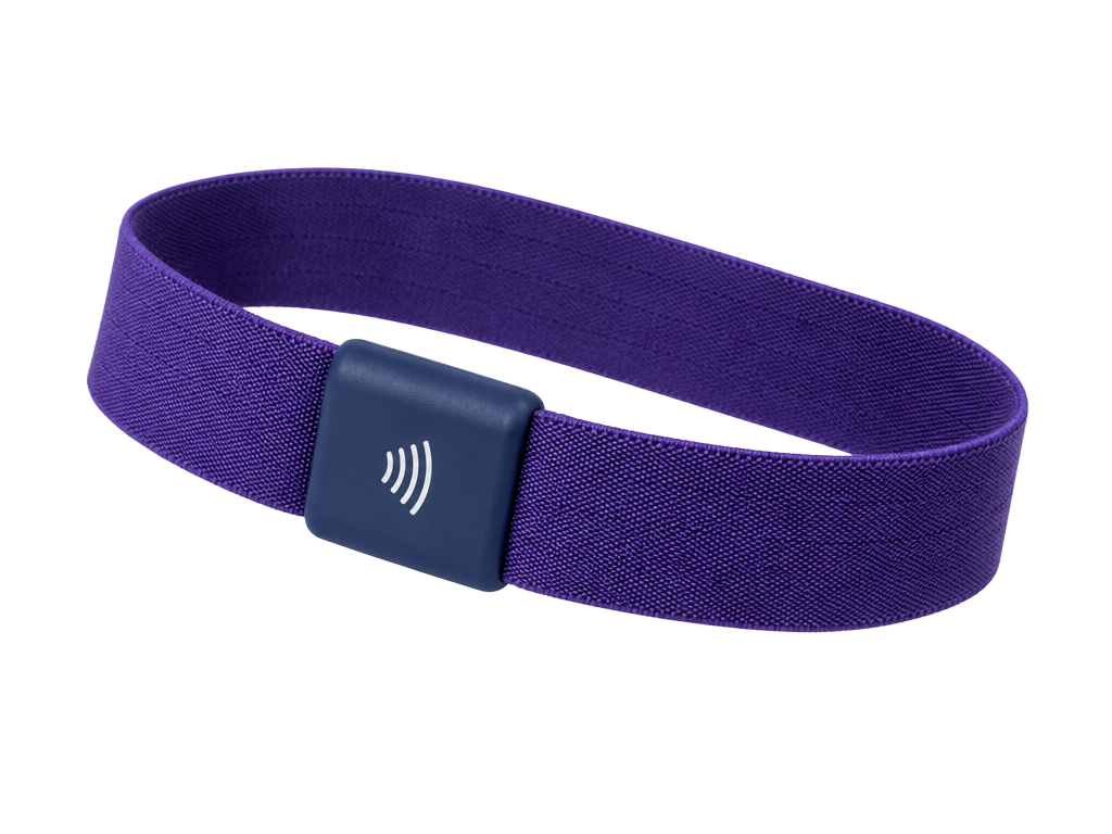Connected event wristband with an NFC symbol beside a phone showing an event access portal